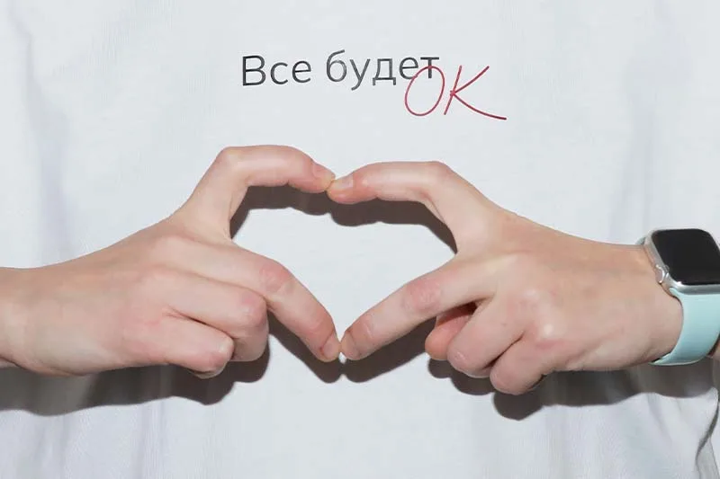 Футболка с логотипом компании
