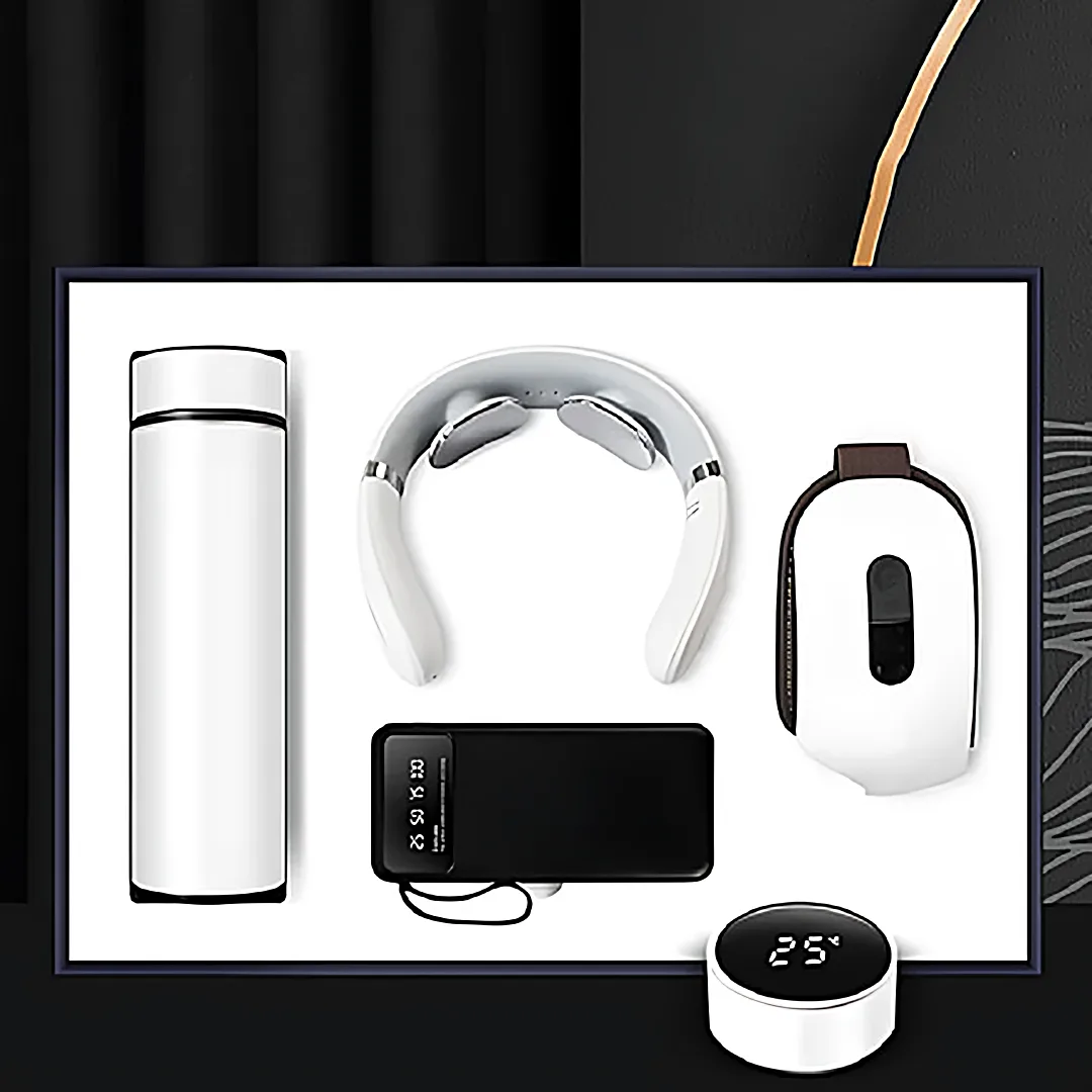 Новогодний набор: белый термос, массажёры для шеи и глаз, power bank